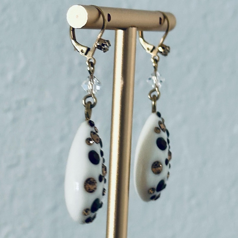 Betsey Johnson Rare Lucite and Bling Drop Earrings - Picture 5 of 8